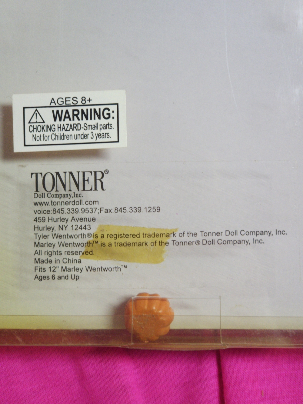 NRFB Tonner Marley Wentworth 12" Witch Hat & Broom Halloween Accessory - Picture 3 of 4